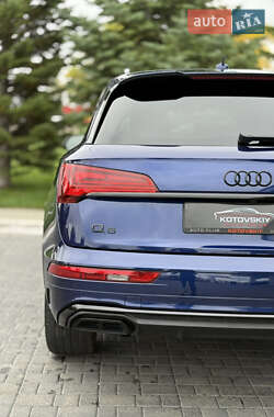 Позашляховик / Кросовер Audi Q5 2022 в 