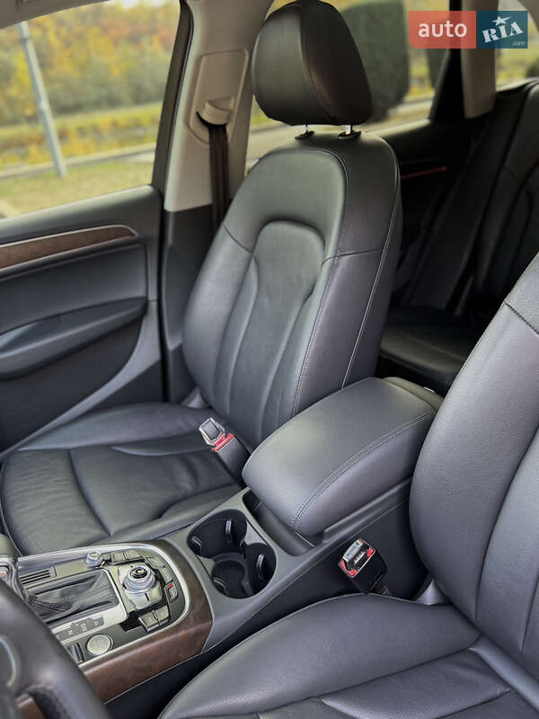 Позашляховик / Кросовер Audi Q5 2014 в Дніпрі
