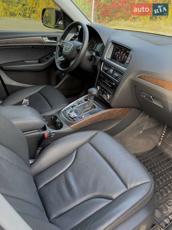 Позашляховик / Кросовер Audi Q5 2014 в Дніпрі