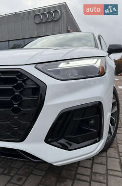 Позашляховик / Кросовер Audi Q5 2023 в 