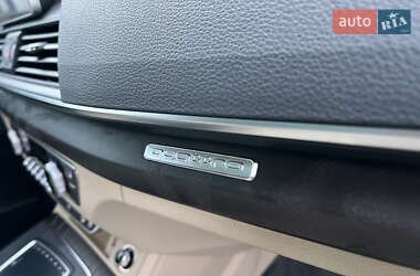 Внедорожник / Кроссовер Audi Q5 2019 в 