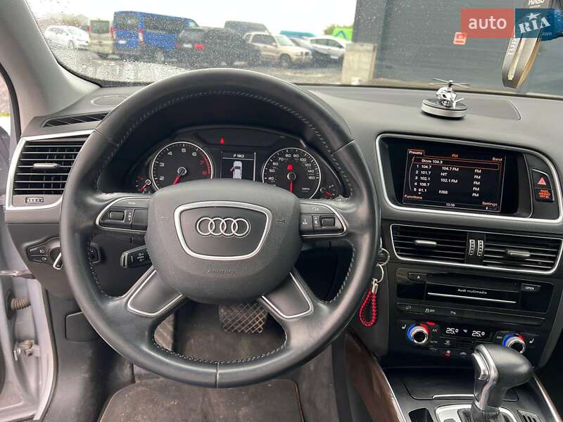 Внедорожник / Кроссовер Audi Q5 2015 в Львове