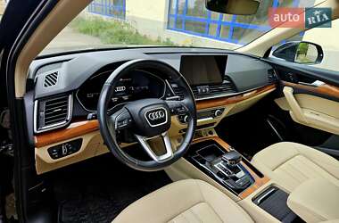 Позашляховик / Кросовер Audi Q5 2021 в Кривому Розі
