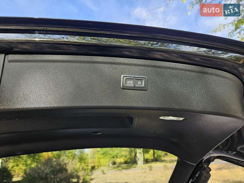 Позашляховик / Кросовер Audi Q5 2021 в Кривому Розі