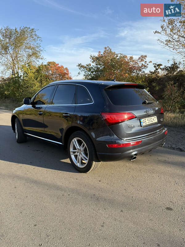 Позашляховик / Кросовер Audi Q5 2015 в Томаківці