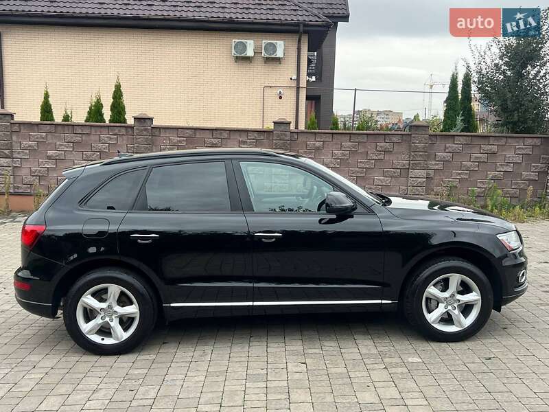 Позашляховик / Кросовер Audi Q5 2015 в Рівному