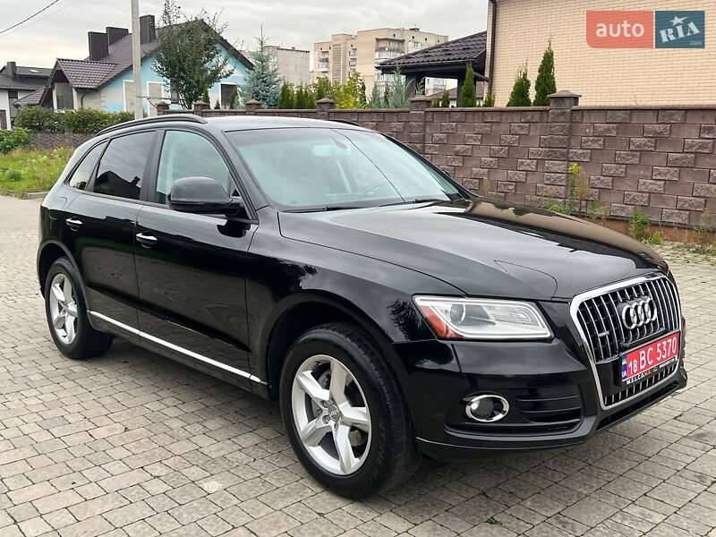 Позашляховик / Кросовер Audi Q5 2015 в Рівному