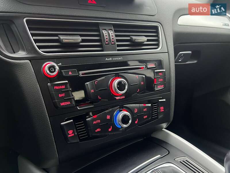 Позашляховик / Кросовер Audi Q5 2015 в Рівному