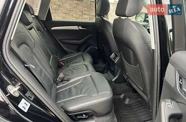 Внедорожник / Кроссовер Audi Q5 2015 в 