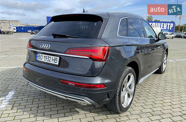Позашляховик / Кросовер Audi Q5 2021 в 