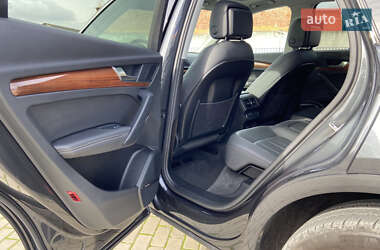 Позашляховик / Кросовер Audi Q5 2021 в 