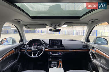 Позашляховик / Кросовер Audi Q5 2021 в 