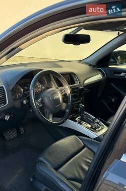 Внедорожник / Кроссовер Audi Q5 2010 в Тернополе