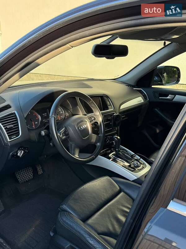 Позашляховик / Кросовер Audi Q5 2010 в Тернополі фото 7 Позашляховик / Кросовер Audi Q5 2010 в Тернополі