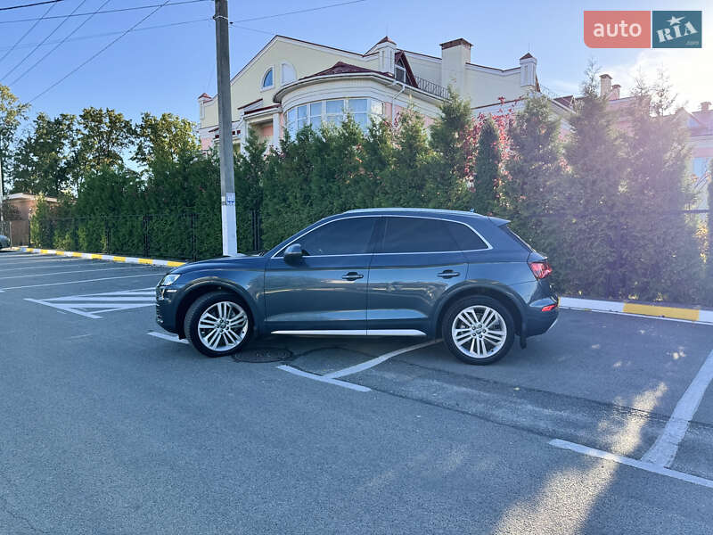Внедорожник / Кроссовер Audi Q5 2017 в Киеве