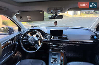 Внедорожник / Кроссовер Audi Q5 2017 в Киеве