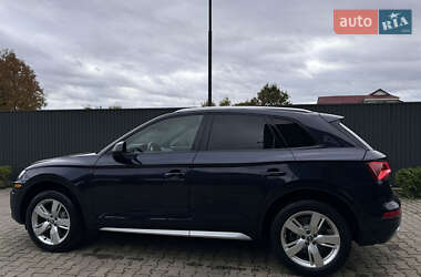 Внедорожник / Кроссовер Audi Q5 2017 в 