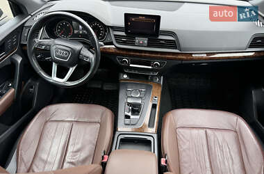 Внедорожник / Кроссовер Audi Q5 2017 в 