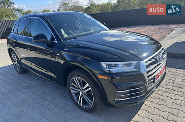 Внедорожник / Кроссовер Audi Q5 2017 в 