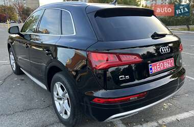 Позашляховик / Кросовер Audi Q5 2017 в 
