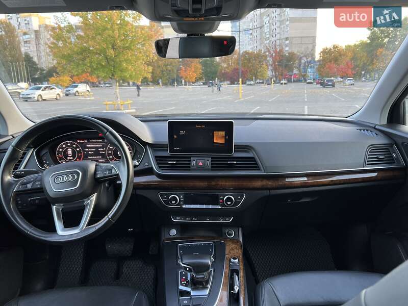 Внедорожник / Кроссовер Audi Q5 2017 в Киеве
