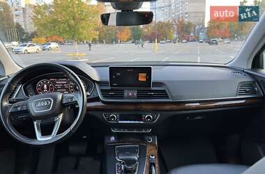 Позашляховик / Кросовер Audi Q5 2017 в 