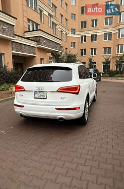 Внедорожник / Кроссовер Audi Q5 2014 в 