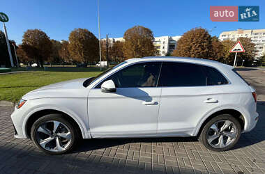 Внедорожник / Кроссовер Audi Q5 2020 в 