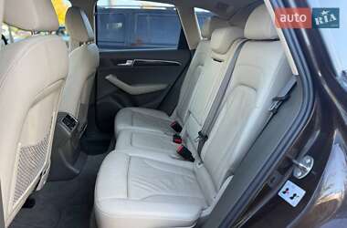 Позашляховик / Кросовер Audi Q5 2011 в 