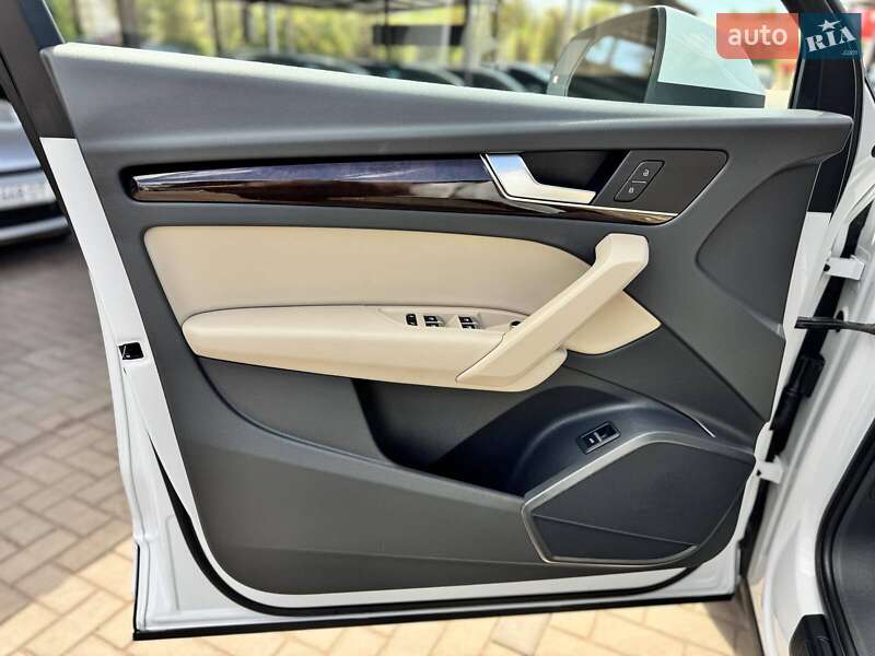Позашляховик / Кросовер Audi Q5 2019 в Кривому Розі фото 14 Позашляховик / Кросовер Audi Q5 2019 в Кривому Розі