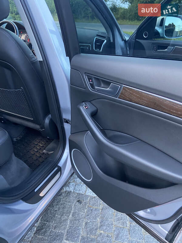 Позашляховик / Кросовер Audi Q5 2016 в Пирятині