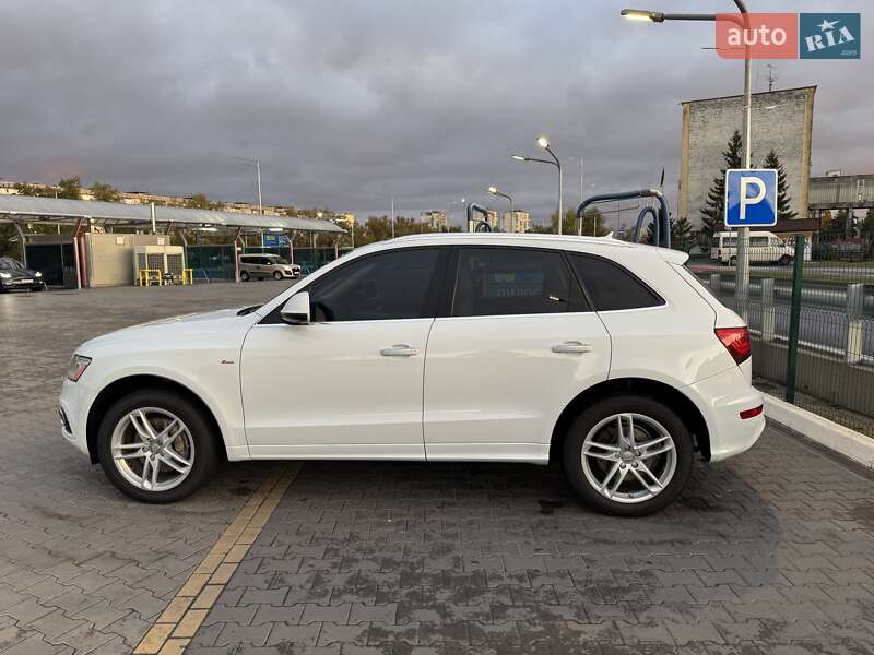 Позашляховик / Кросовер Audi Q5 2014 в Києві