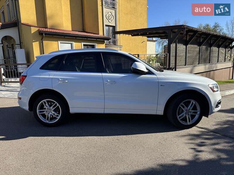 Позашляховик / Кросовер Audi Q5 2014 в Києві