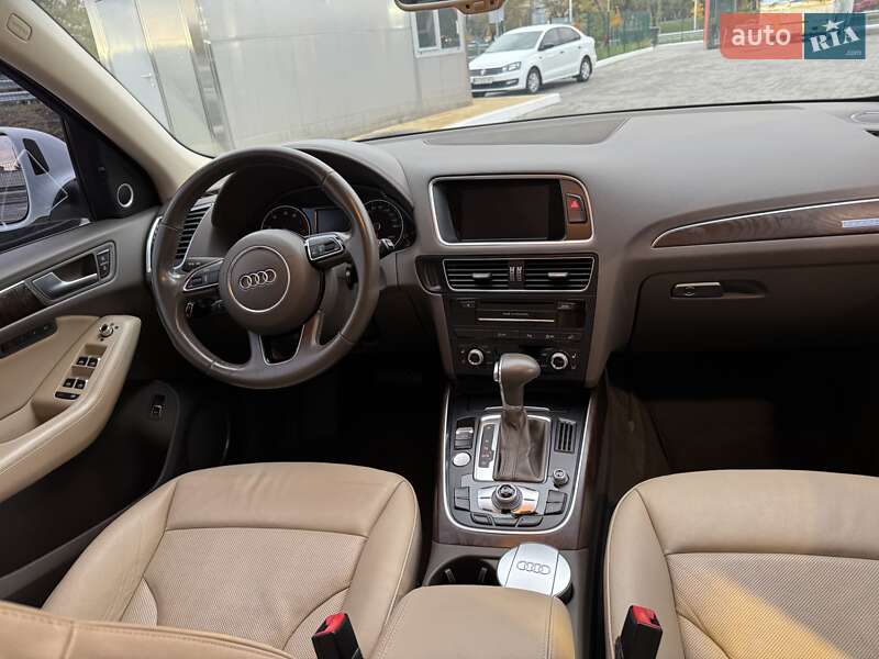 Позашляховик / Кросовер Audi Q5 2014 в Києві
