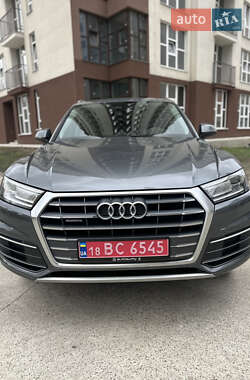 Внедорожник / Кроссовер Audi Q5 2017 в Сумах