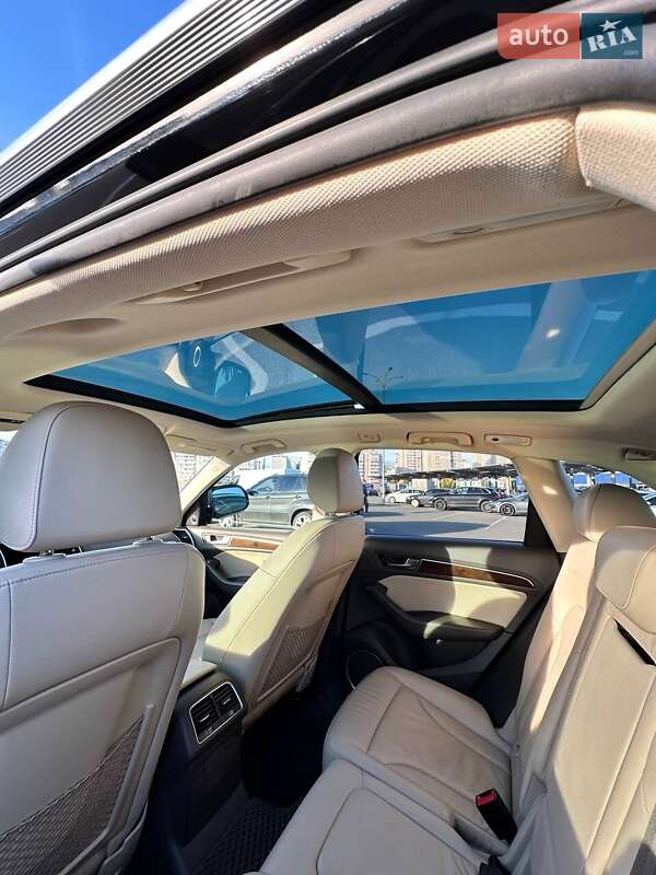 Позашляховик / Кросовер Audi Q5 2016 в Києві