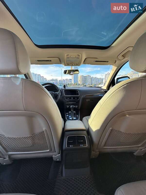 Позашляховик / Кросовер Audi Q5 2016 в Києві