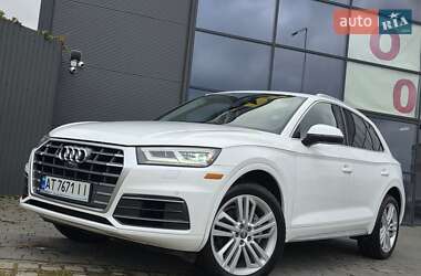 Внедорожник / Кроссовер Audi Q5 2017 в Ивано-Франковске