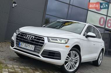 Позашляховик / Кросовер Audi Q5 2017 в 