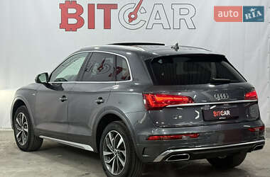 Внедорожник / Кроссовер Audi Q5 2022 в 