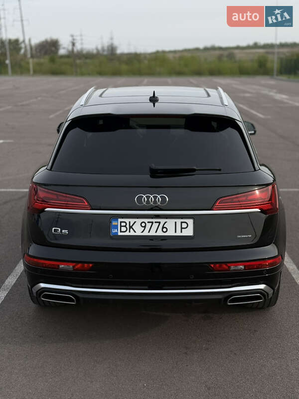 Позашляховик / Кросовер Audi Q5 2020 в Рівному