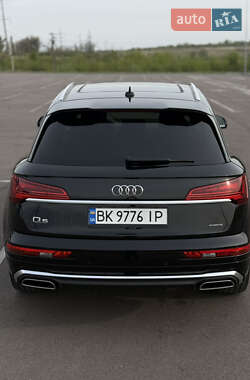 Внедорожник / Кроссовер Audi Q5 2020 в 