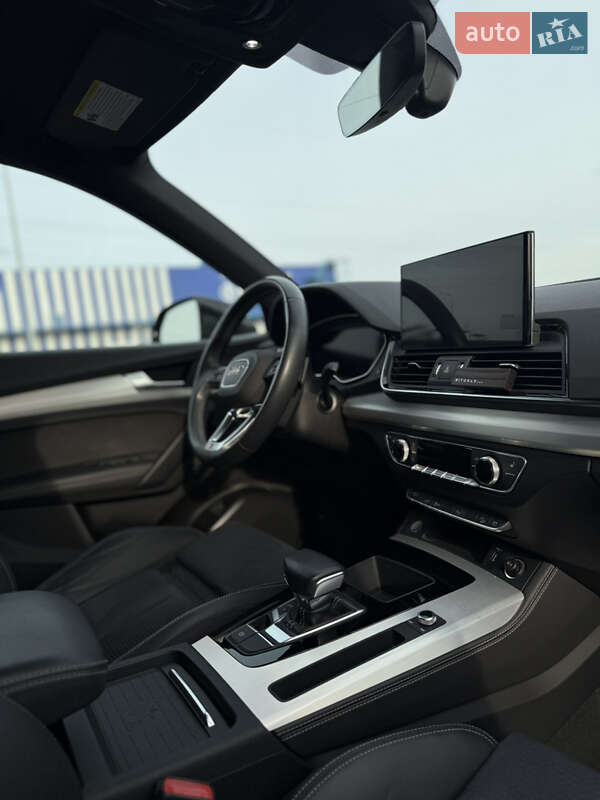Позашляховик / Кросовер Audi Q5 2020 в Рівному