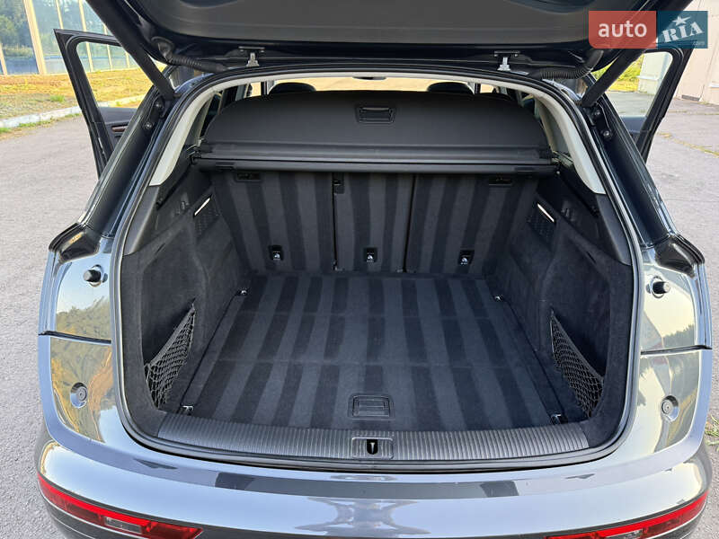 Внедорожник / Кроссовер Audi Q5 2018 в Ровно