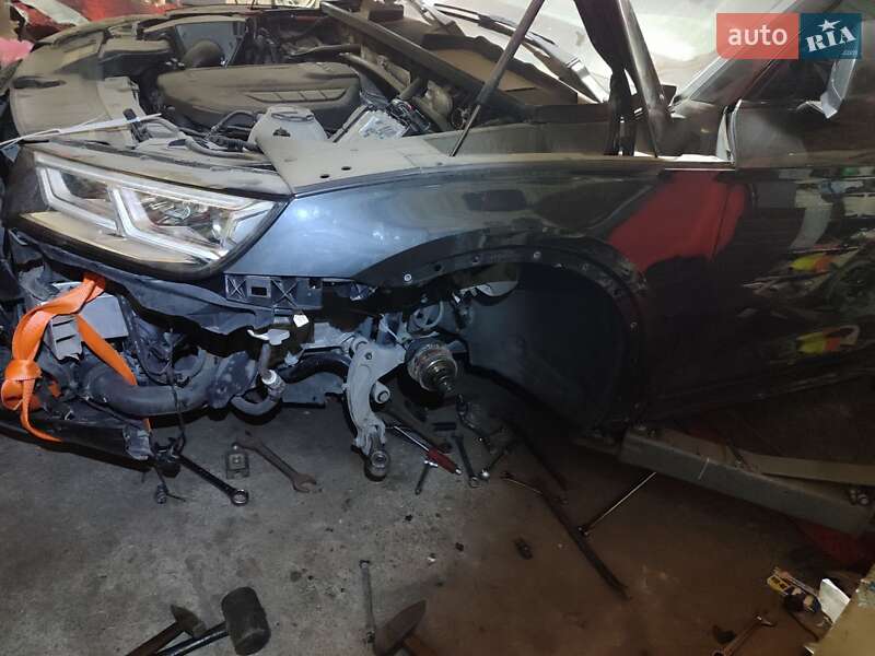 Внедорожник / Кроссовер Audi Q5 2020 в Богуславе