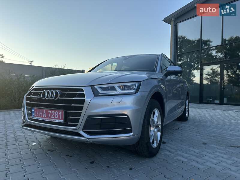 Внедорожник / Кроссовер Audi Q5 2019 в Киеве