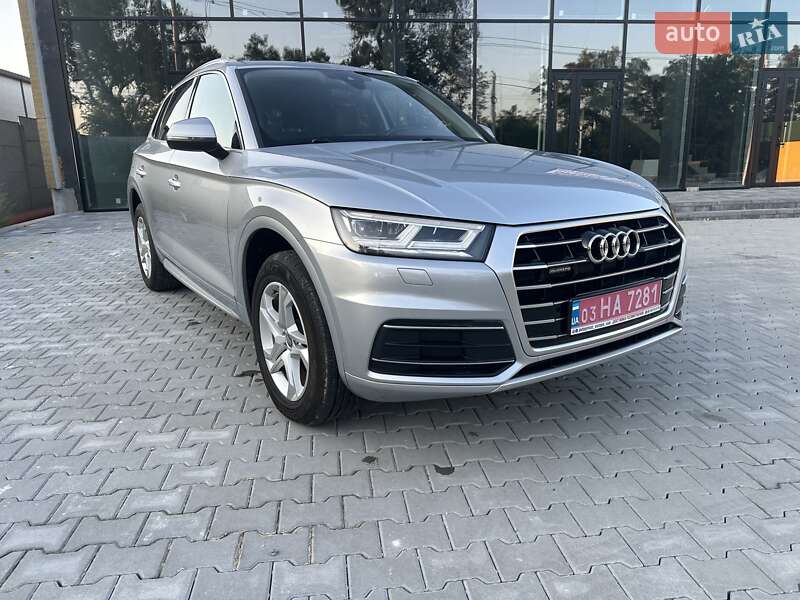 Внедорожник / Кроссовер Audi Q5 2019 в Киеве