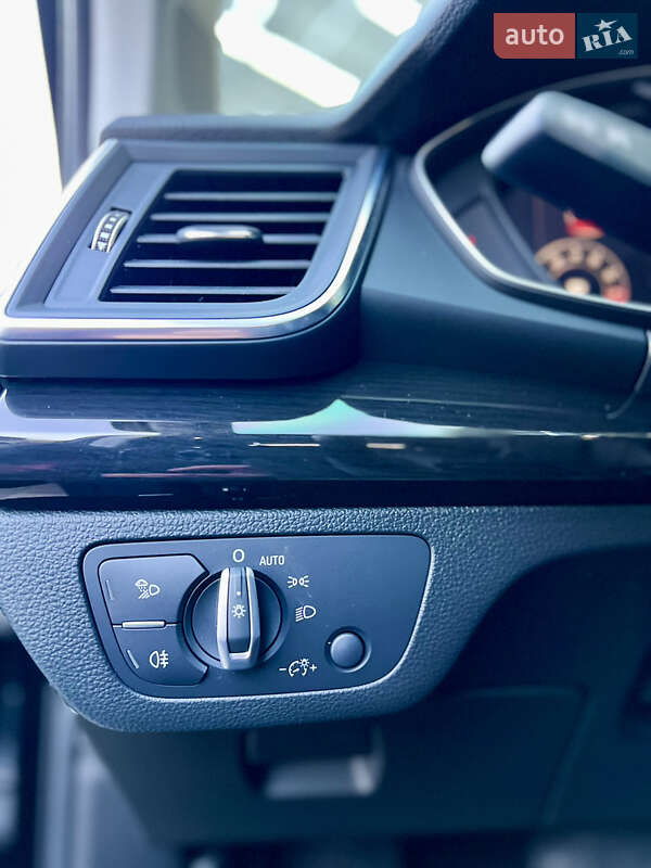Внедорожник / Кроссовер Audi Q5 2019 в Львове