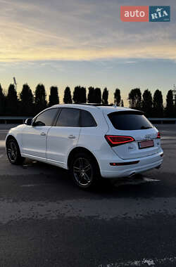 Позашляховик / Кросовер Audi Q5 2016 в 