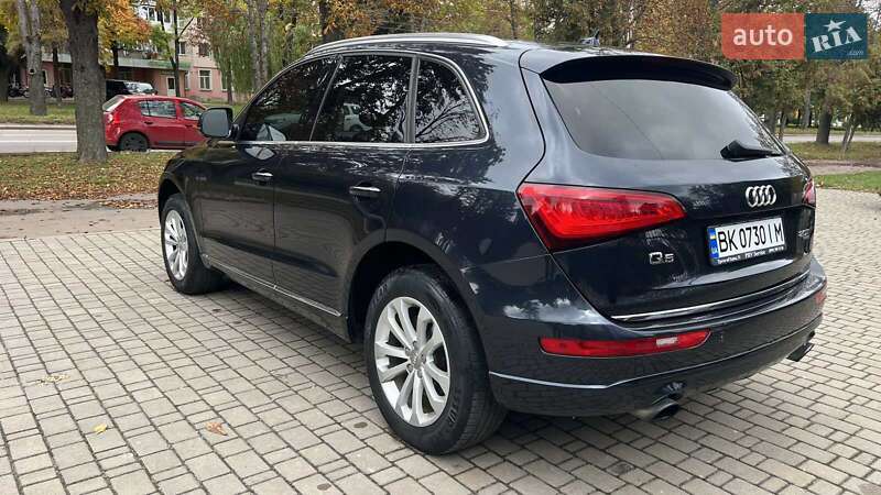 Позашляховик / Кросовер Audi Q5 2014 в Рівному